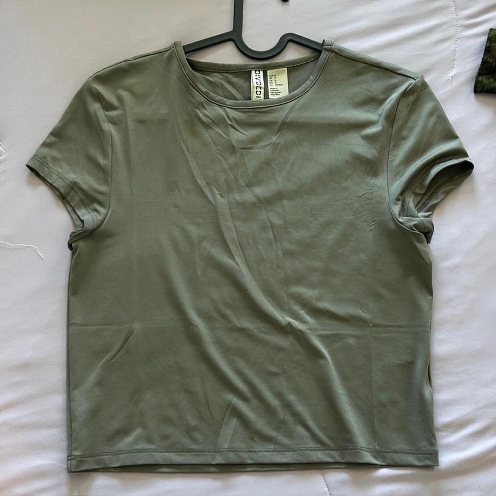 H&M Grey Short Sleeve Women's Crop Tee
